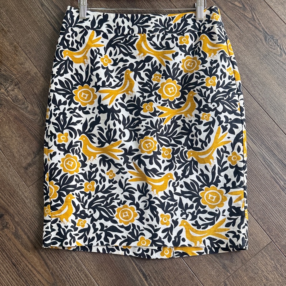 Ann Taylor Factory Women's Floral Bird Print Skirt in Mustard and Navy 4 - Picture 2 of 10